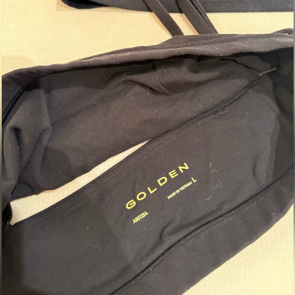 Aritzia TNA Golden Workout Outfit - Picture 2 of 6